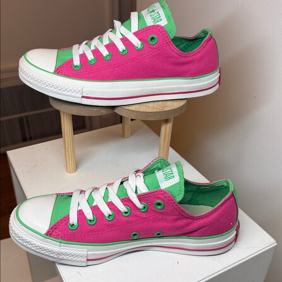 CONVERSE NEW LOW SNEAKERS IN PRETTY GREEN AND PINK. Women’s size 8 - Picture 7 of 16